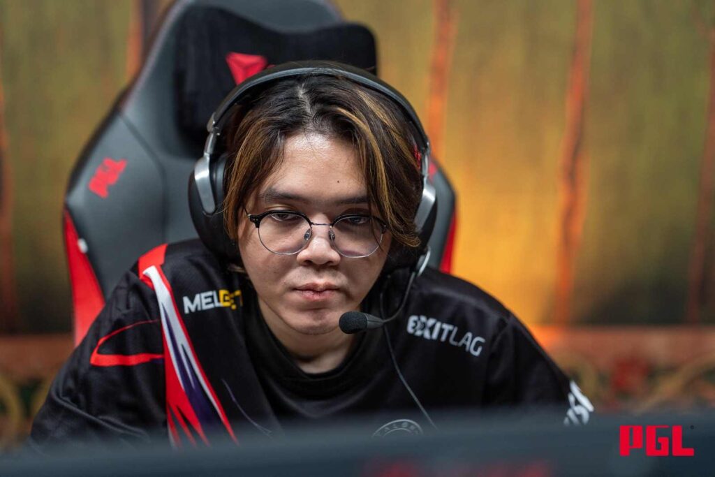 Rafli “Mikoto” Fathur Rahman competing as a Dota 2 mid laner for Aurora Gaming