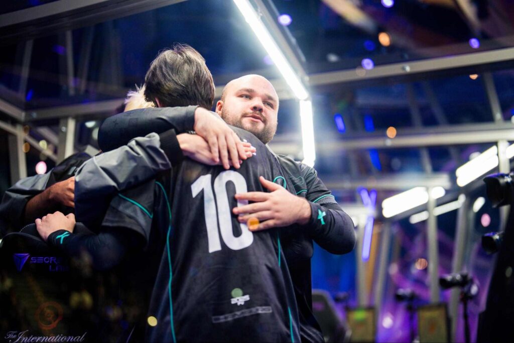 Volodymyr “No[o]ne-” Minenko playing mid lane for PARIVISION in a professional Dota 2 match