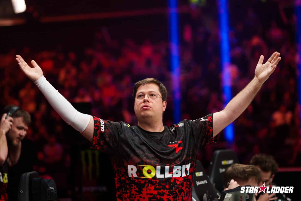 faze karrigan posing at starladder budapest major