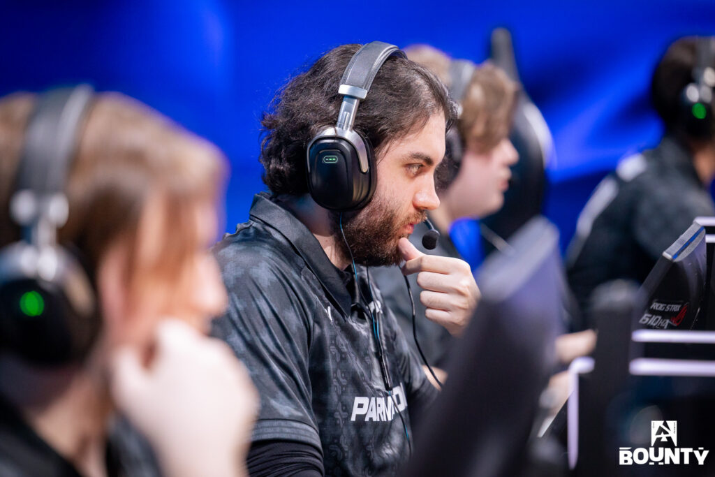 jame playing cs2 for parivision