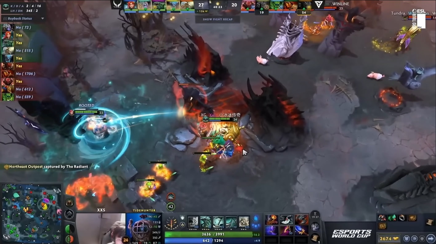 The image shows the current moment of a Dota 2 match at the 2025 Esports World Cup tournament