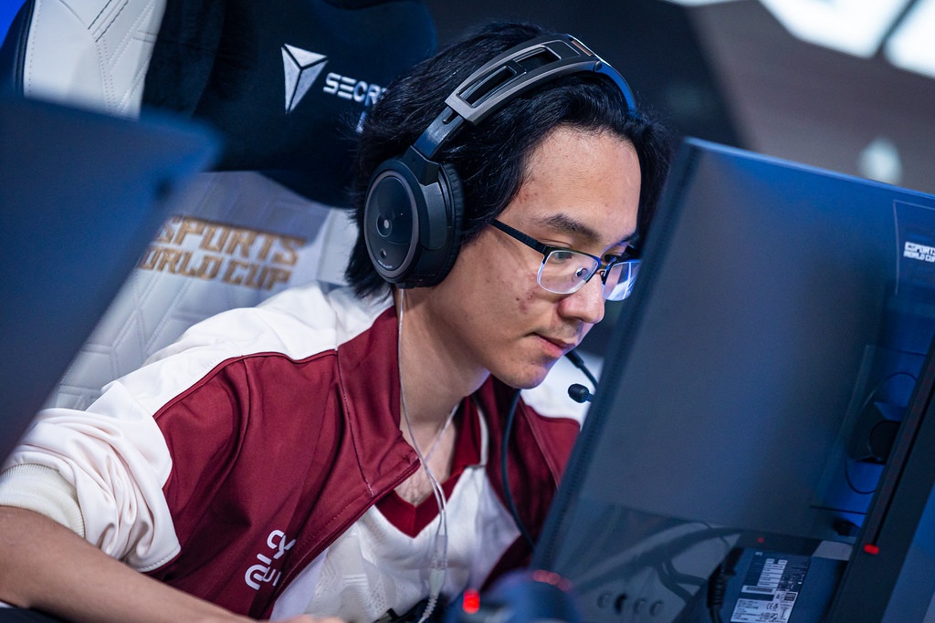 alkaren playing for heroic at esports world cup